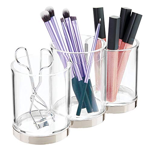 mDesign Práctico organizador de cosméticos – Sistema de organización decorativo para pinceles de maquillaje y rímel – Bote de plástico con 3 apartados para guardar maquillaje – transparente y plateado