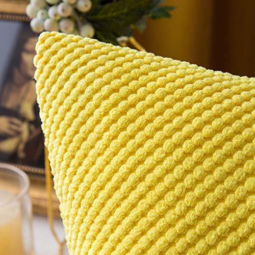 MIULEE Juego de 2 Soft Fundas granulado Fundas para Cojines Protectores Solid Decorativa Cuadrado Juego Fundas de Almohada de Lanzamiento Poliéster y Mezcla de poliéster 40x40cm 2 Piezas Limón