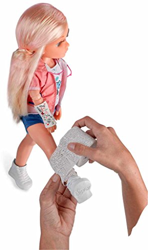 Nancy, Un día haciendo skate (Famosa 700013385)