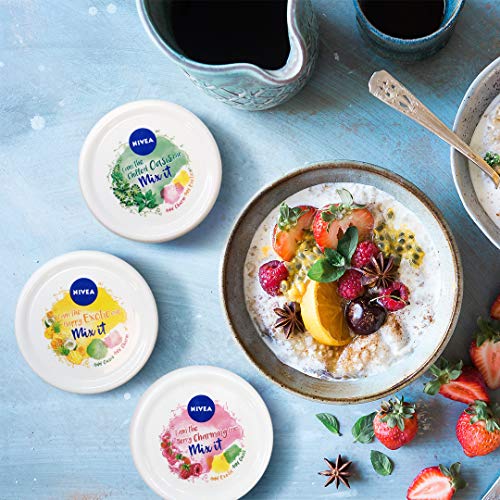 NIVEA Soft Mix It Berry Charming (1 x 100 ml), crema hidratante con fragancia de fresas y frambuesas, crema multiusos para el cuidado de la piel de manos, cara y cuerpo