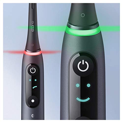Oral-B iO 8n Cepillo Eléctrico Recargable Tecnología De Braun, 1 Mango Negro Con Diseño De Alta Gama Y Tecnología Magnética, Pantalla En Color, 1 Cabezal De Recambio, 1 Funda De Viaje Premium
