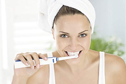 Oral-B Professional Care WaterJet +500 - Pack dental con cepillo de dientes recargable e irrigador