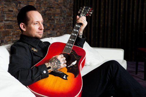 Outlaw Gentlemen & Shady Ladies