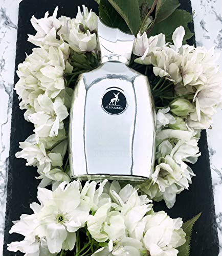 Perseus Eau de Parfum es un perfume oriental de vainilla para hombre y mujer inspirado en Pegasus