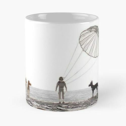 Playing In The Beach Classic Mug - Gift The Office 11 Ounces Funny White Coffee Mugs-nilinkep