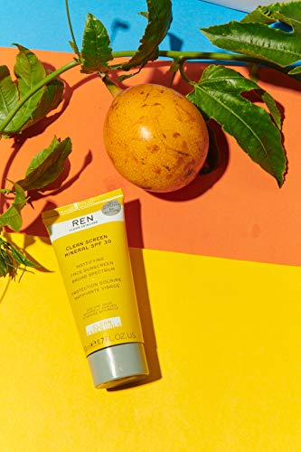 REN Clean Skincare - Clean Screen Mineral Protector Solar Matificante