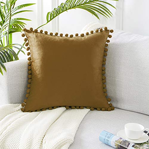 Topfinel Juego de 2 Cojines Fundas Terciopelo Decorativa Hogar Almohadas Fundas con Pelota de Color Sólido para Cama Sofás Sala de Estar Dormitorio Sala de Estudio Jardín Coche 45x45cm Marrón