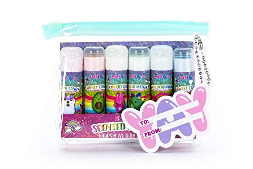 Tri-Coastal Design - Juego de Baño de Cosméticos Rainbow Cuties para Niñas con Kit de Uñas, Bálsamo Labial, Máscaras Faciales y Bolsa de Brillo para Labios (Rainbow Cuties)