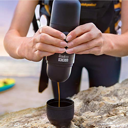 WACACO Minipresso NS, Cafetera Espresso Portatil, Compatible con Cápsula NS (Nespresso Cápsulas Originales y Compatibles), Operación Manual, Mini Cafetera de Viaje, Máquina Café Portátil para Camping
