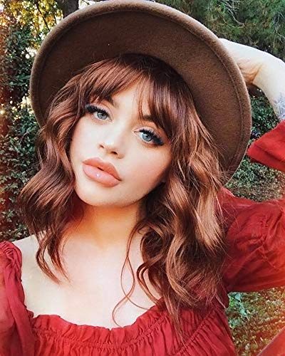 YEESHEDO Peluca corta ondulada marrón para mujer, pelucas pelo natural ondulada sedosa y ondulada para mujeres Niñas Peluca de sintética fibra resistente al calor con flequillo natural cosplay 14"