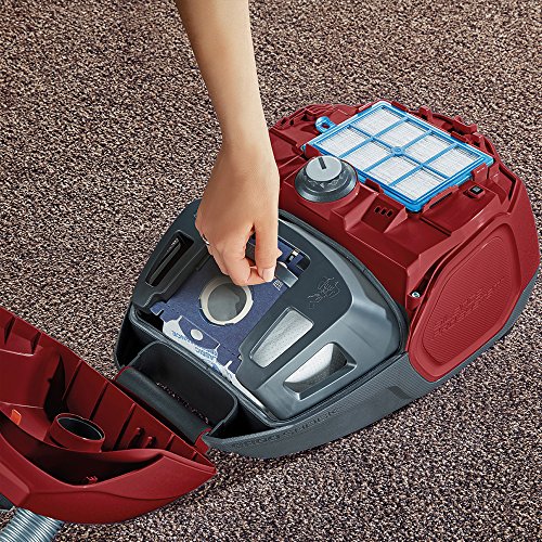 AEG VX7-2-CRAK Aspiradora de Trineo Con Bolsa de Potencia, Cepillo Mascotas, Gran Filtración, Radio de acción de 12m, Silencioso, 69dB de Ruido, Cepillos Suelos Duros, Cepillo Turbo, 650W, Rojo