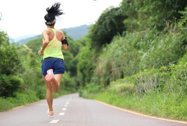 AIRMAX SPORT | Dilatador nasal para una mejor respiración por la nariz. Optimización de oxígeno de 176%. Especialmente desarrollado para su uso durante el ejercicio. Airmax es utilizado por los atletas profesionales. Pequeña y Mediana ajuste garantizado!