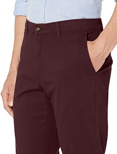 Amazon Essentials - Pantalones ajustados, elastizados e informales de color caqui para hombre, Burgundy, 32W x 33L