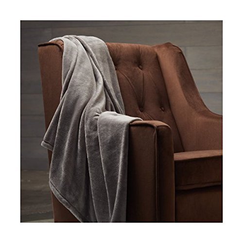 AmazonBasics - Manta Snuggle, hecha de suave felpa - 168 x 229cm - Gris
