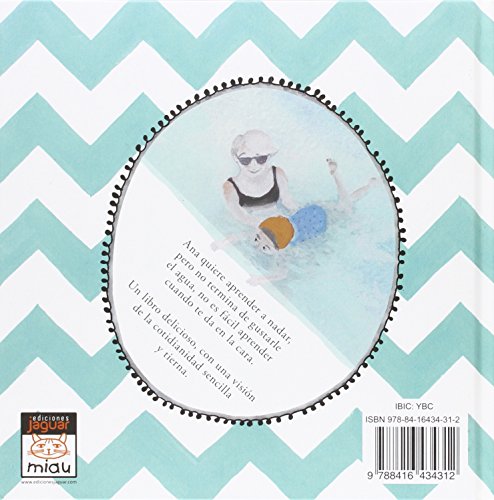 Ana aprende a nadar (Miau)