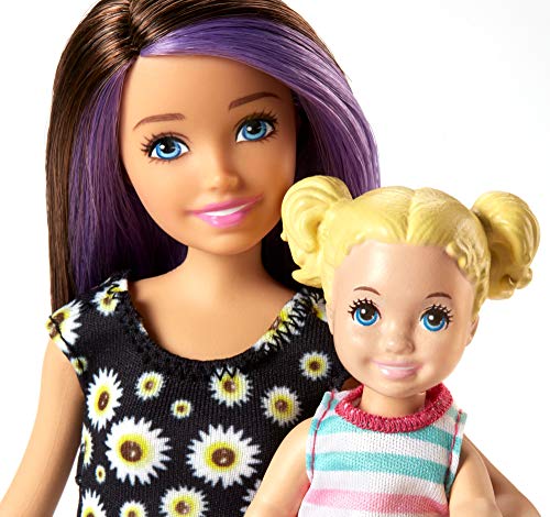 Barbie - Muñeca Skipper hermana de Barbie, niñera en cuarto de baño - (Mattel FJB01)
