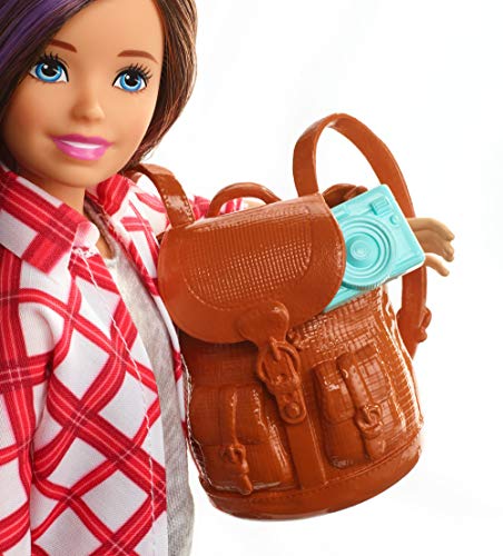 Barbie Vamos de viaje, muñeca con accesorios (Mattel FWV17)