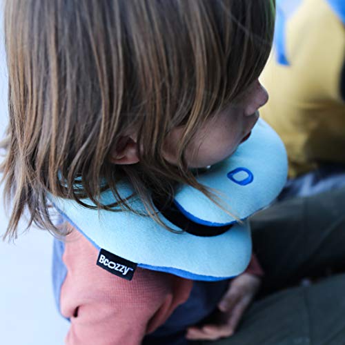 BCOZZY Almohada de Viaje con Soporte para el Mentón para Niños - Evita que la Cabeza de los Niños se Balancee en los Viajes en Coche-Soporta la Cabeza, el Cuello y el Mentón. Tamaño Niños, Azul Marino