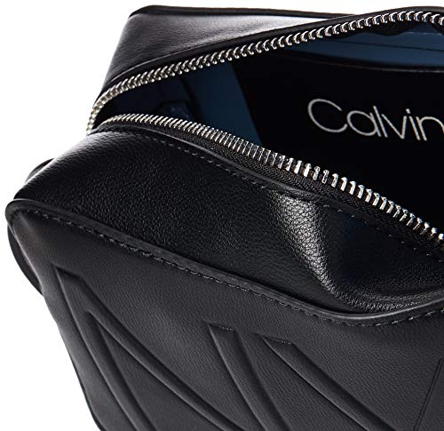 Calvin Klein - Ck Must Psp20 Camerabag Ny, Bolsos bandolera Mujer, Negro (Black), 0.1x0.1x0.1 cm (W x H L)