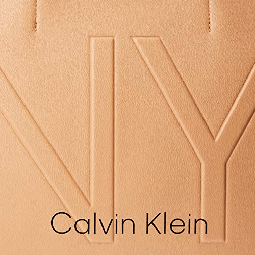 Calvin Klein - Ck Must Psp20 Med Shopper Ny, Bolsos totes Mujer, Beige (Dark Sand), 0.1x0.1x0.1 cm (W x H L)