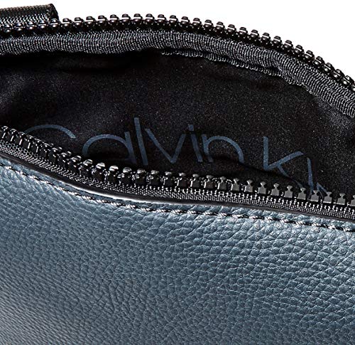 Calvin Klein - Striped Logo Pu Flat Crossover, Shoppers y bolsos de hombro Hombre, Gris (Blackwhite Grey), 1x1x1 cm (W x H L)