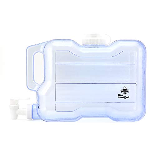 Dispensador de agua con grifo Bar Amigos de plástico PETG para frigorífico. Depósito para bebidas rellenable ideal para oficina, acampada, zumos y cócteles