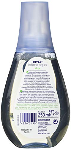 Espuma limpiadora Nivea Intimo Aqua Aloe en paquete de 3 unidades (3 x 250 ml), espuma para el cuidado íntimo, suave espuma de limpieza con aloe agua y extracto de magnolia.