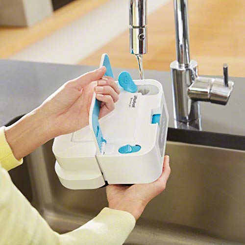 iRobot Braava jet 250 Robot friegasuelos con pulverizador de chorro a presión, 3 en 1: limpieza y mojado, mejor para cuartos de baño y cocinas, funciona con paños de uso único y paños lavables