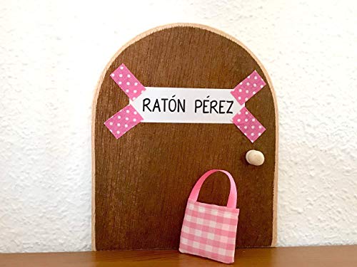 La auténtica puerta rosa mágica del Ratoncito Pérez. Con una preciosa bolsita de tela para dejar el diente. El Ratón Pérez, vendrá a por tu diente y te dejará una monedita.