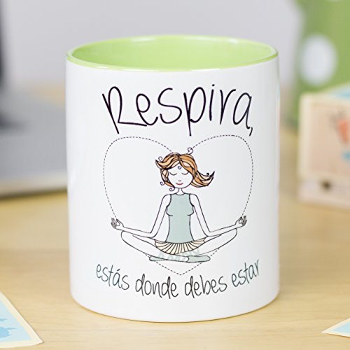 La mente es Maravillosa - Taza con Frase y Dibujo, Regalo Divertido (Respira, estás Donde debes Estar)
