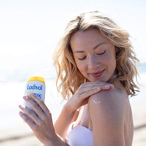 Ladival - Gel solar para piel alérgica con protección solar SPF 30 – Gel solar sin perfume para alérgicos – sin colorantes ni conservantes, resistente al agua – 1 x 200 ml