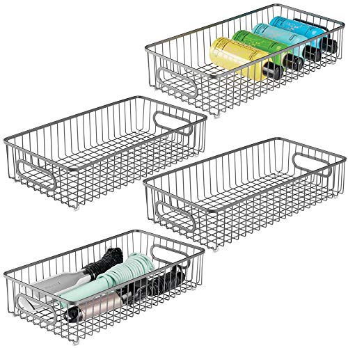 mDesign Juego de 4 cestas de metal con asas integradas – Cesto de alambre ancho con atractivo diseño de rejilla – Organizador de cosméticos para el baño – gris oscuro