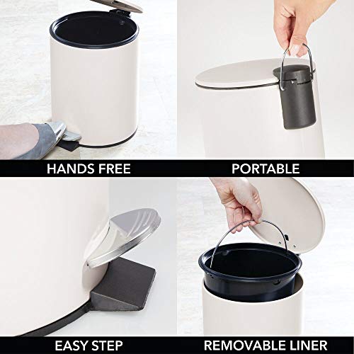 mDesign Papelera de baño redonda – Contenedor de residuos de metal con 5 litros de capacidad, pedal, tapadera y cubo interior – Elegante cubo metálico para baño, cocina o despacho – beige
