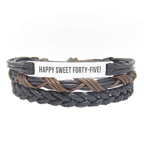 Miiras - Pulsera de cumpleaños grabada a mano con texto "Happy Sweet Forty-Five", color negro 10, regalo para mujeres, niñas, amigas, madres, hijas, tías que tienen cuarenta y cinco años