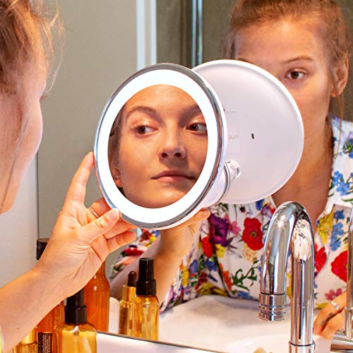 Navaris Espejo de Aumento x5 con luz - Espejo con Ventosa e iluminación LED - Giratorio y Ajustable 360° - Espejo de Maquillaje y depilación