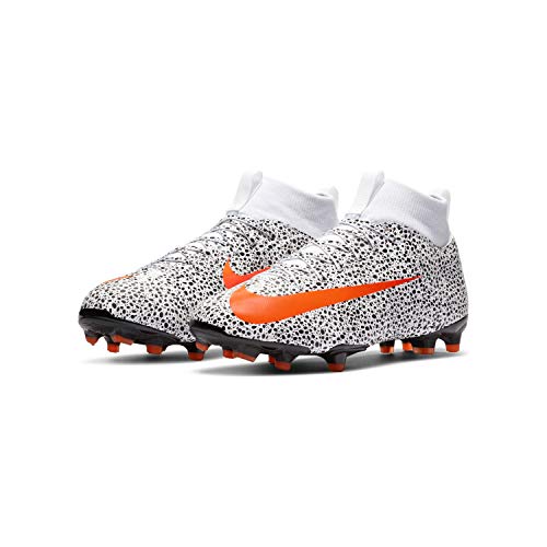 Nike Jr. Superfly 7 Academy CR7 FG/MG, Football Shoe Unisex-Child, White/Total Orange-Black, 36 EU