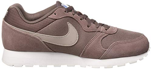 Nike MD Runner 2, Zapatillas de Running Mujer, Multicolor (Plum Eclipse/Pumice/White 200), 40 EU