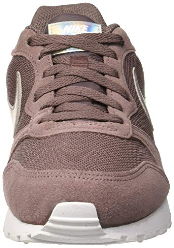 Nike MD Runner 2, Zapatillas de Running Mujer, Multicolor (Plum Eclipse/Pumice/White 200), 40 EU