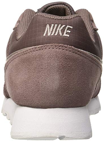 Nike MD Runner 2, Zapatillas de Running Mujer, Multicolor (Plum Eclipse/Pumice/White 200), 40 EU