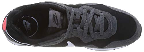 NIKE Venture Runner, Sneaker Mens, Black/Iron Grey-Flash Crimson, 42 EU