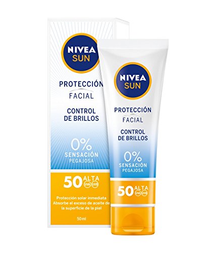 Nivea Sun Kids - Spray Solar Niños Hidratante FP50+ - Protección UV muy alta - 300 ml + Nivea Sun - Crema Solar Facial Control de Brillos FP50 - Protección UV alta - 50 ml