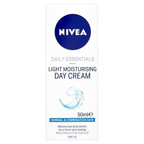 Nivea Visage Light Moisturising Day Cream SPF 15 50ml