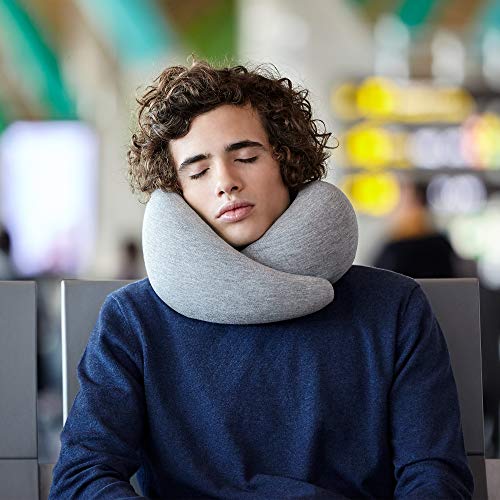 OSTRICHPILLOW GO Almohada de Viaje viscoelástica con Memory Foam para el Dolor de Cuello a Dormir en Aviones, Tren, Coche – Color Azul Oscuro – Blue