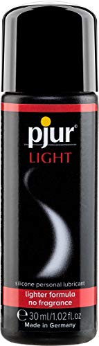 pjur LIGHT - Lubricante y gel de masaje de silicona - fórmula ligera para una lubricación extralarga y más placer en el sexo (30ml)