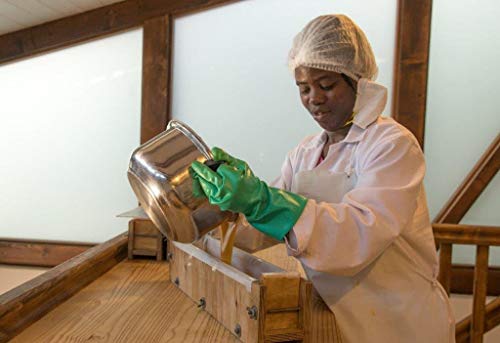 Suave jabón artesanal de aceite de !Nara ecológico con Café y Canela, para el cuidado diario de la piel facial y corporal. Efecto curativo y antibacteriano para pieles sensibles y problemáticas - 80g