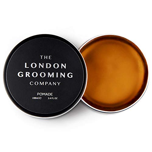 The London Grooming Company Pomada para Hombres – Fijación Fuerte, Producto de Cabello Basado en Agua – 100 ml / 3,4 oz fl – Aroma de Madera de Laúd Árabe
