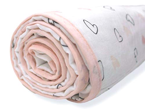 The White Cradle Orgánico La más suave manta/colcha para la cuna/camita, con 3 capas de tela suave, diseños reversibles, 2 caras Muselina impresa y centro de franela, 95 x 120 cm - Corazones rosados