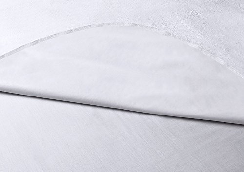 Utopia Bedding Protector de colchón Impermeable hipoalergénico Premium - Funda de colchón Equipada (135 x 190 cm)