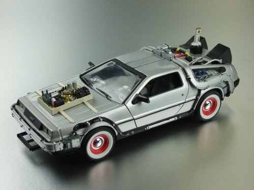 Welly 22444W - Regreso al Futuro Parte III, DeLorean Diecast Collector's model escala 1:24