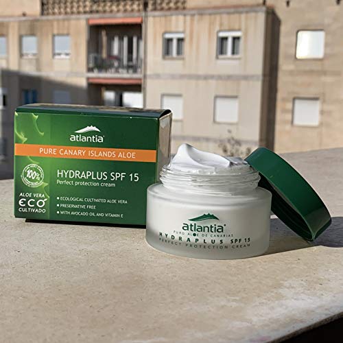 50 ml Crema Facial de Aloe Vera Hydraplus con Filtro SPF 15. Con Aceite de Aguacate y Rico en Vitamina E. Aloe Vera de Cultivo 100% Ecológico, sin Conservantes ni Agua Añadida